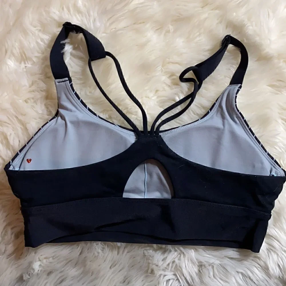 Lorna Jane xs navy blue stripe sports bra